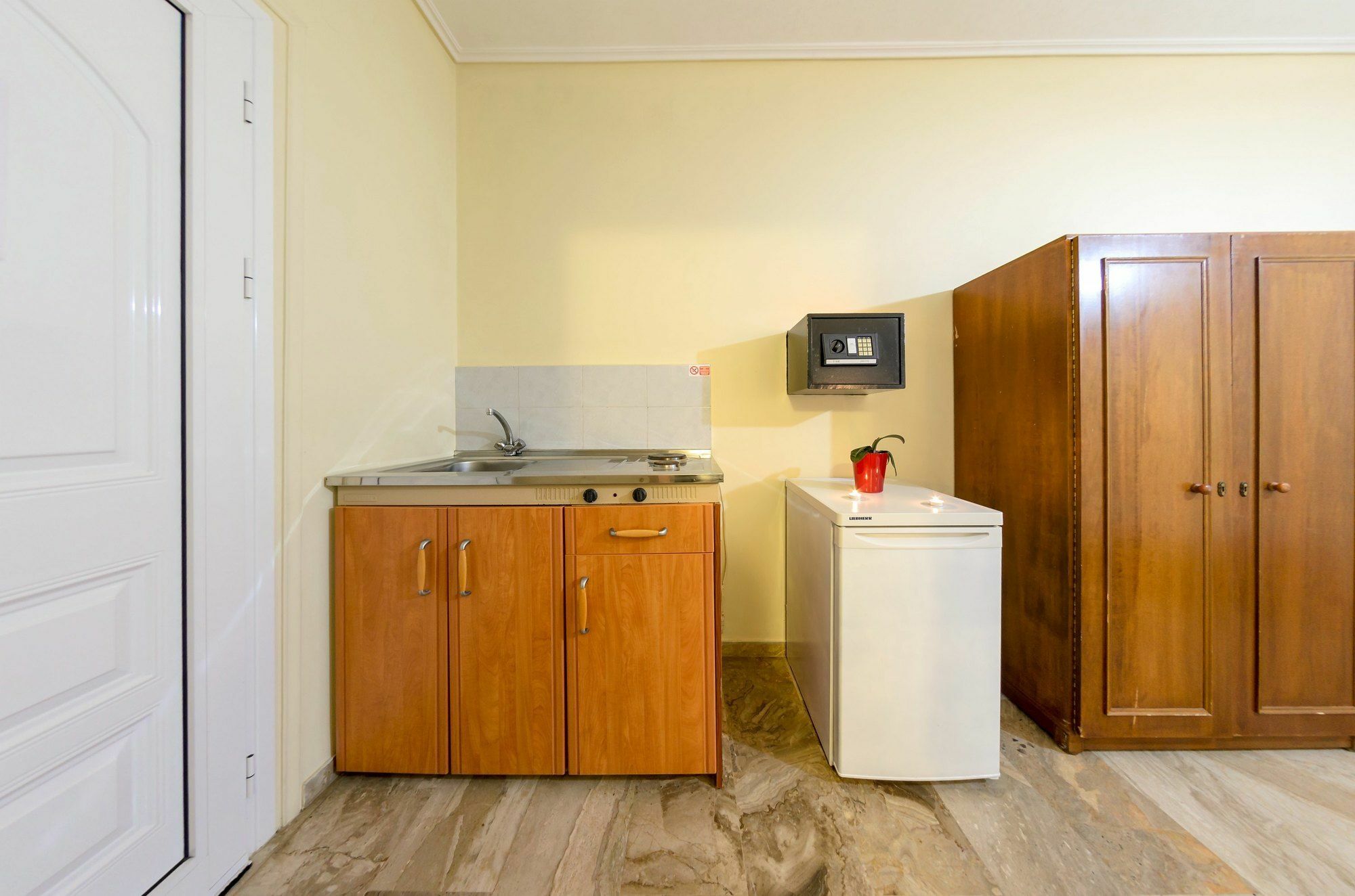 Borsalino Studios & Apartments Laganas Luaran gambar